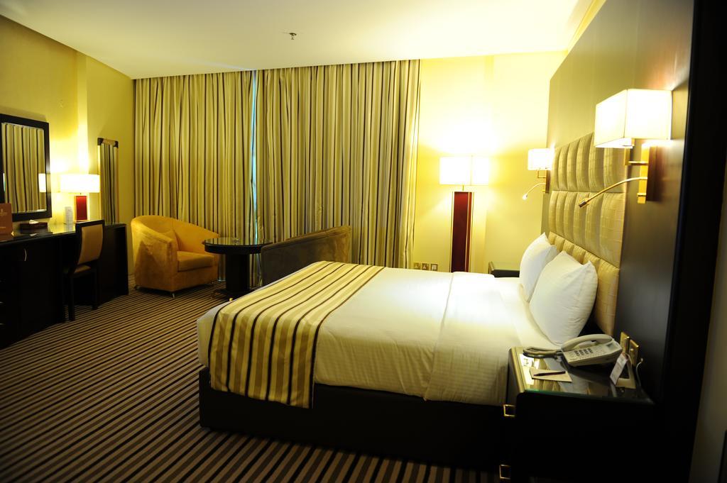 Al Bastaki International Hotel クウェート エクステリア 写真