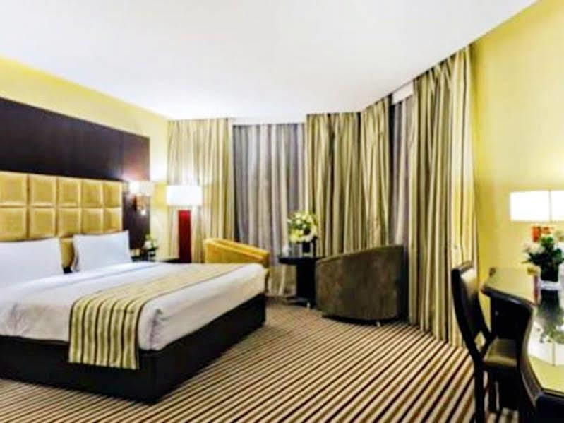 Al Bastaki International Hotel クウェート エクステリア 写真